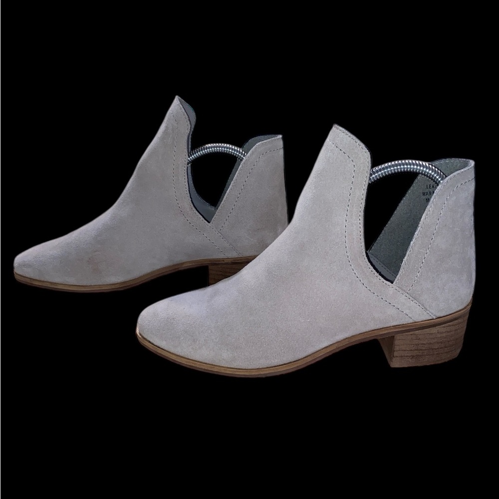 Coconuts by Matisse Women's Pronto Ankle Bootie Suede Size 8M Color Saddle